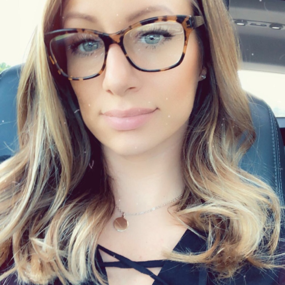 Meet your Posher, Samantha